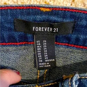 Forever 21 jeans size 25